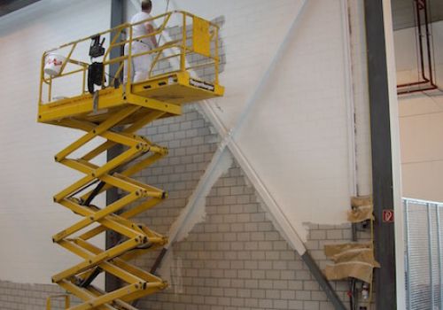 4700m2_Nutzflaeche_waehrend_4_Monaten_bemalt.jpg